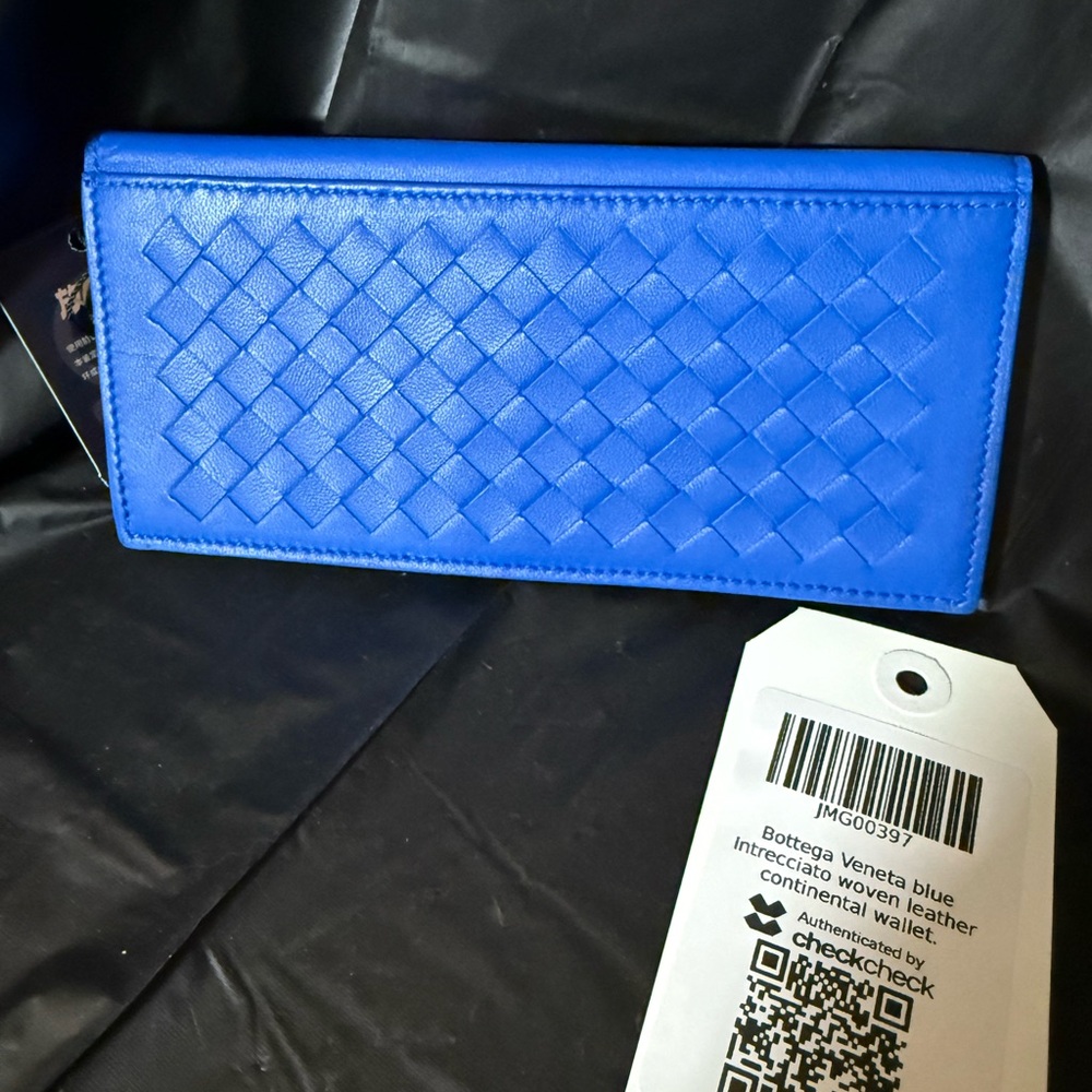 Bottega Veneta Electric Blue Intrecciato Leather Continental Wallet